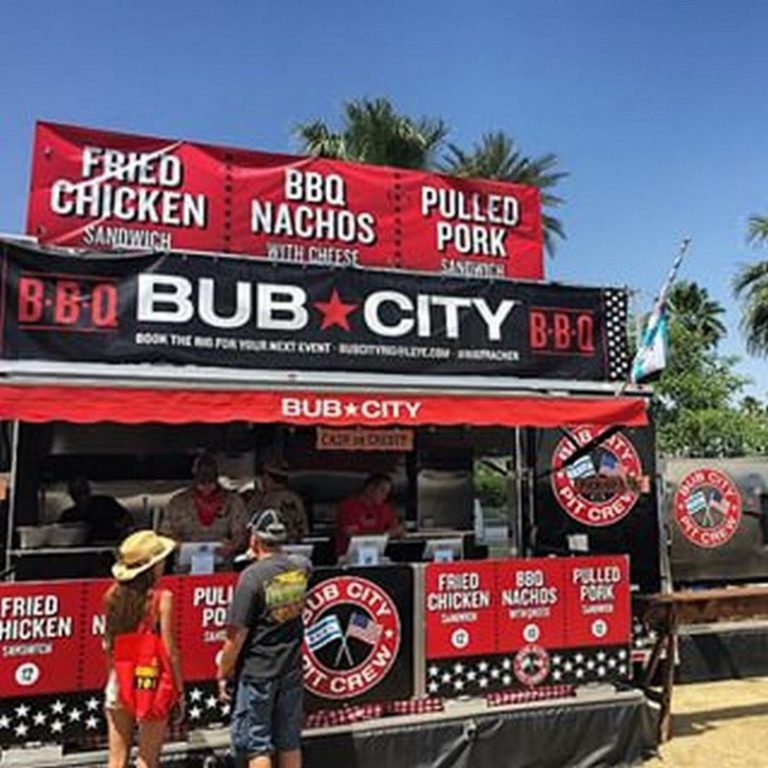 Windy City Smokeout Delivered the Best of BBQ, Beer & Country Music (47