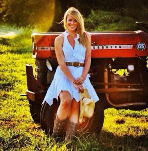 Country Girls Make Your Friday a Little Sweeter (31 Photos) – Suburban Men