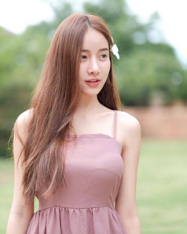 Instagram Crush: Pichana Yoosuk (21 Photos) – Suburban Men