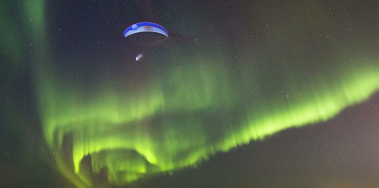 Paraglider Dances With the Northern Lights (Video)