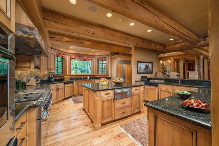 The Crescent H Ranch is the Manliest House of 2019 (15 Photos ...