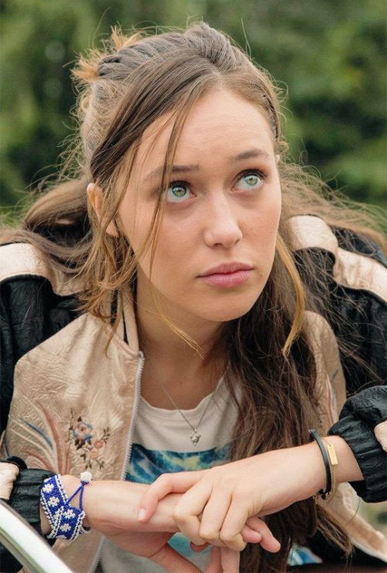 Women We Love: Alycia Debnam-Carey (22 Photos) – Suburban Men