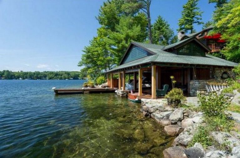 Dream House: Elegant New Hampshire Lakefront Estate (35 Photos 