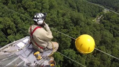 Installing Power Line Marker Balls By Helicopter (Video)