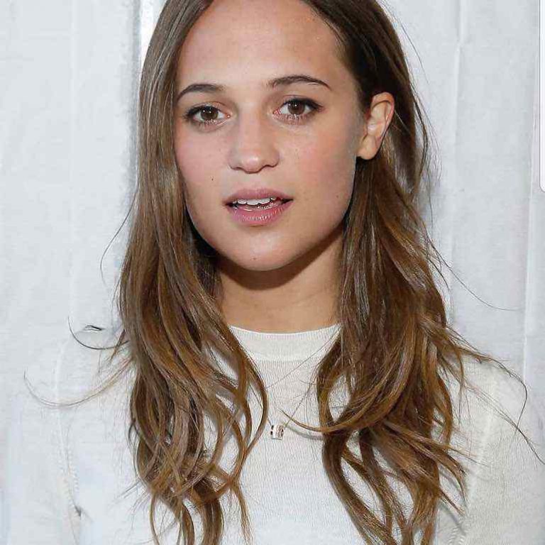 Women We Love: Alicia Vikander (21 Photos) – Suburban Men