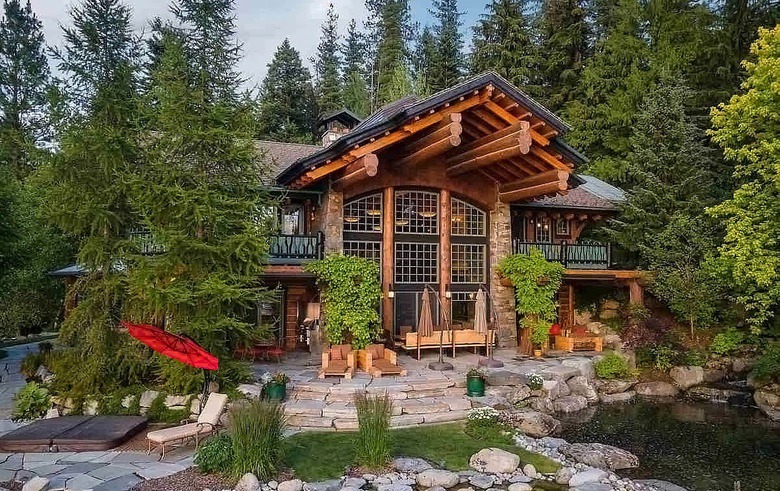 Dream House: Lodge on Hayden Lake (1)