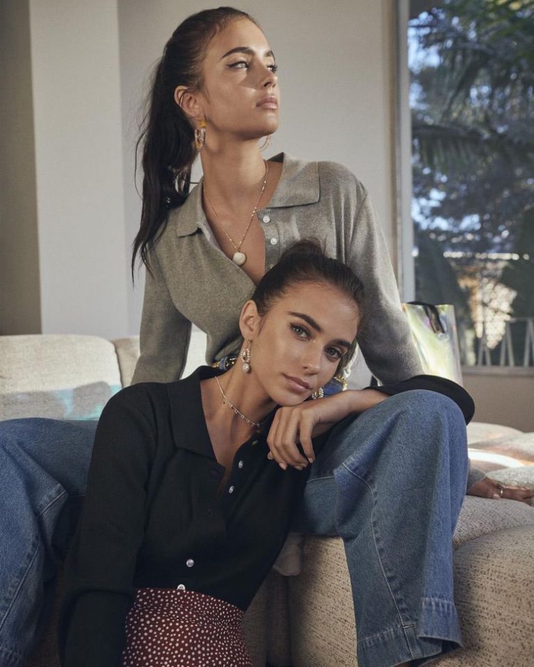 Instagram Crush Twins Renee And Elisha Herbert 23 Photos Suburban Men