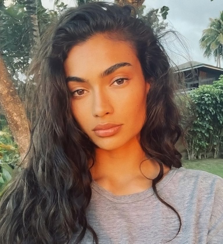 Instagram Crush: Kelly Gale (25 Photos) – Suburban Men