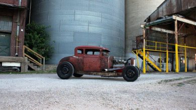 Suburban Men Afternoon Drive: Hot Rods and Rat Rods Restomod Restored