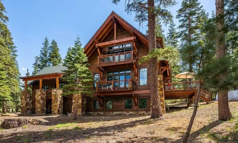 Dream House: Mammoth Lakes Woodsy Retreat