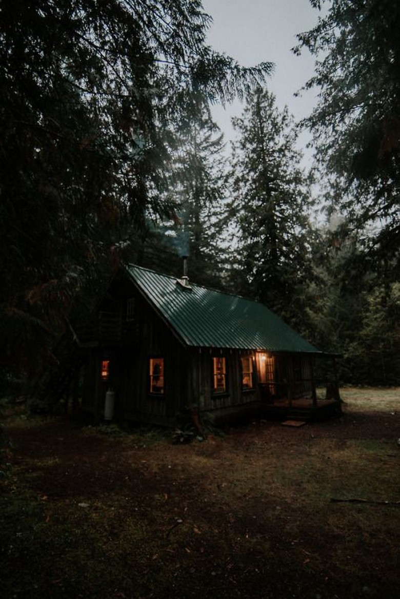 All I Need is a Little Cabin in the Woods (24 Photos) – Suburban Men