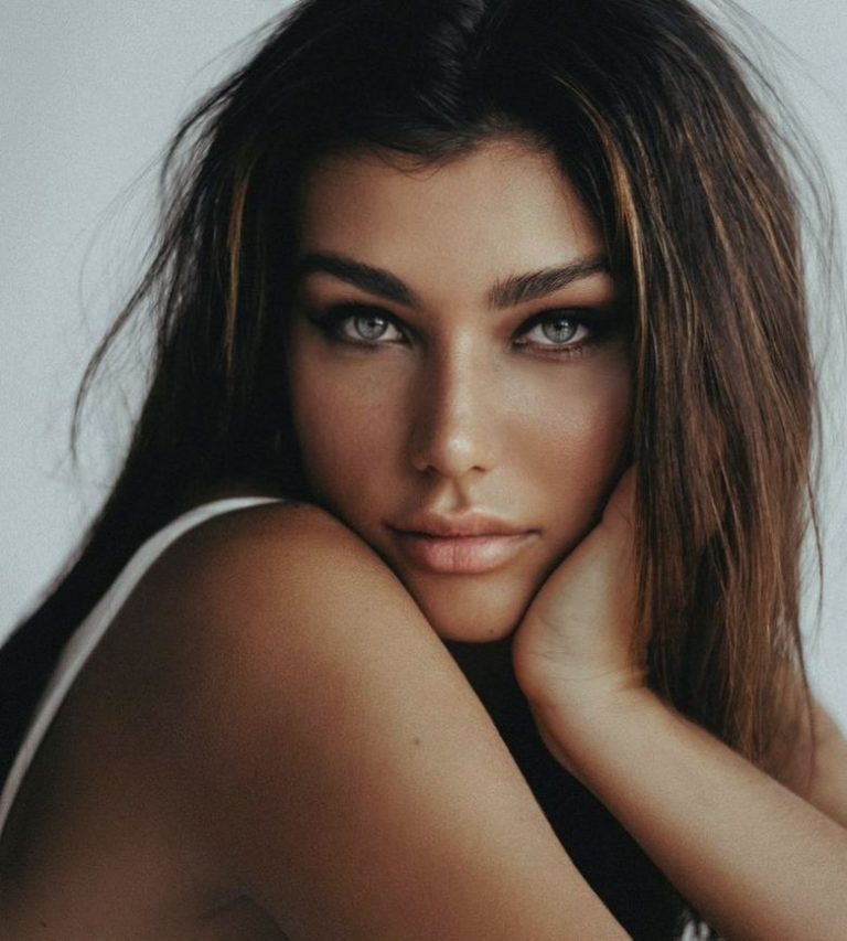 Instagram Crush Catalina Freer (25 Photos) Suburban Men
