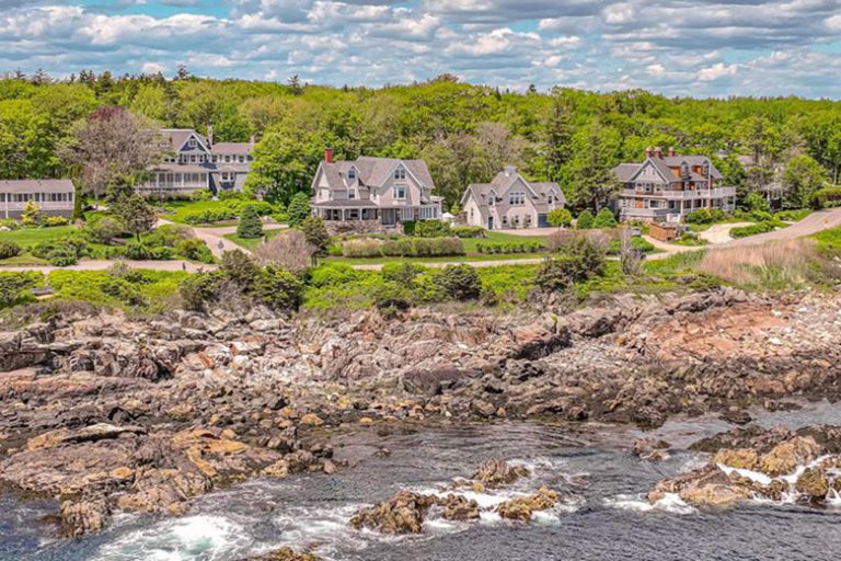 Dream House: Maine 1895 Historic Oceanfront Home (30 Photos) – Suburban Men