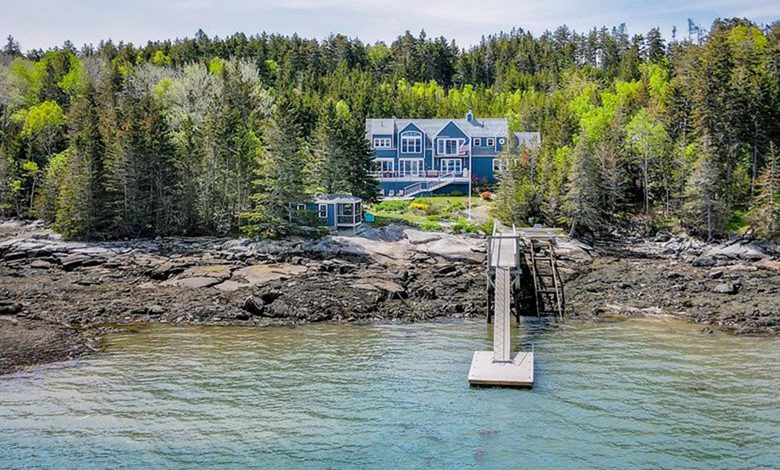 Dream House: Maine Cozy Coastal Retreat