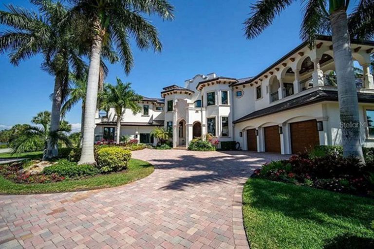 Dream House: Siesta Key Waterfront Mansion (31 Photos) – Suburban Men