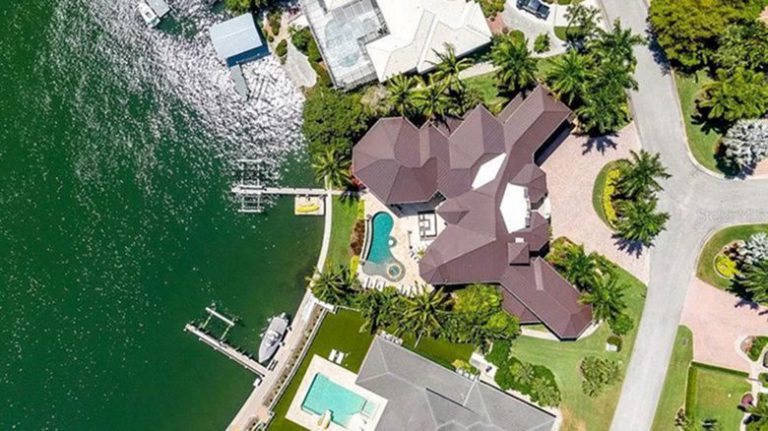 Dream House: Siesta Key Waterfront Mansion (31 Photos) – Suburban Men