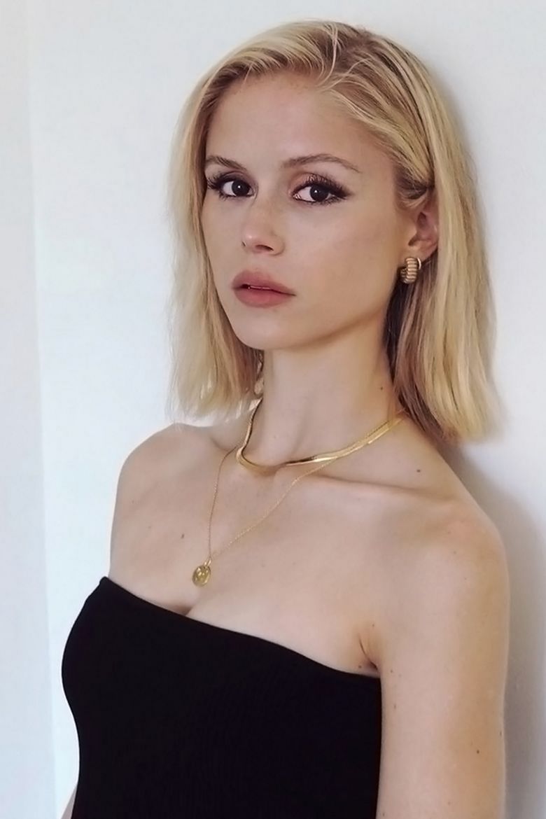 Women We Love Erin Moriarty (25 Photos) Suburban Men