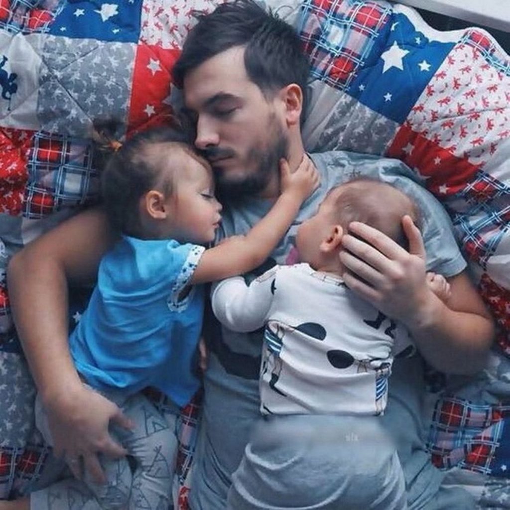celebrating fatherhood a photo gallery of men being great dads 20230828 116