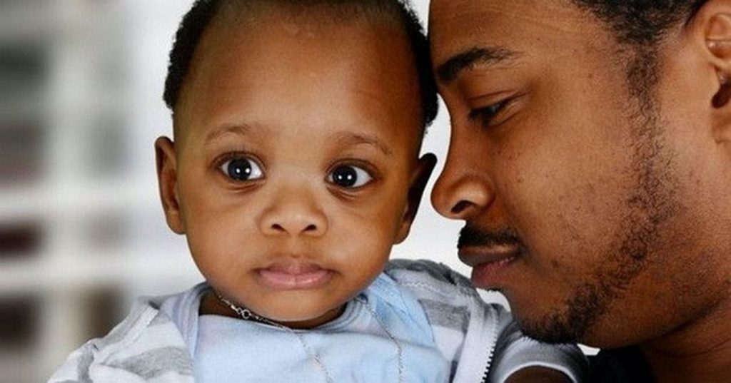 celebrating fatherhood a photo gallery of men being great dads 20230828 128