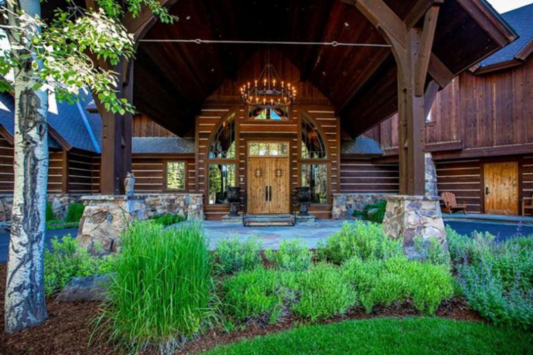 Dream House: Whitefish Montana Estate (23 Photos) – Suburban Men